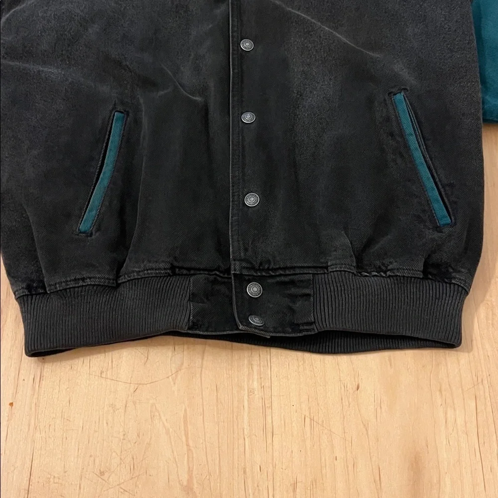 VTG Black and Green International Denim Men's Jacket with UPS hit